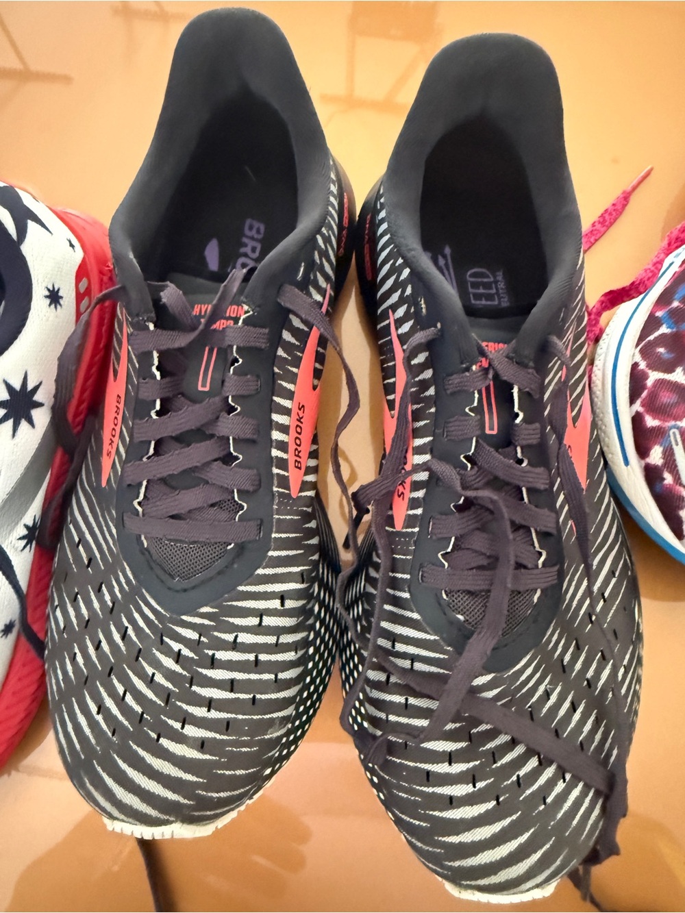 Brooks Women's Black and Coral Running Shoes Hyperion Tempo size 8